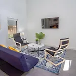 Gorgeous 3 Bedroom 2 Ba Near Amazing Downtown