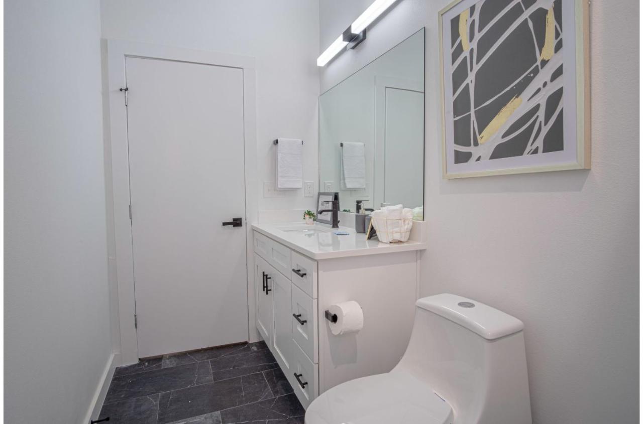 Gorgeous 3 Bedroom 2 Ba Near Amazing Downtown San Antonio